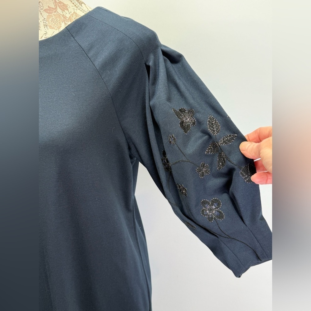H&M Navy embroidered puff sleeve midi shift dress size M